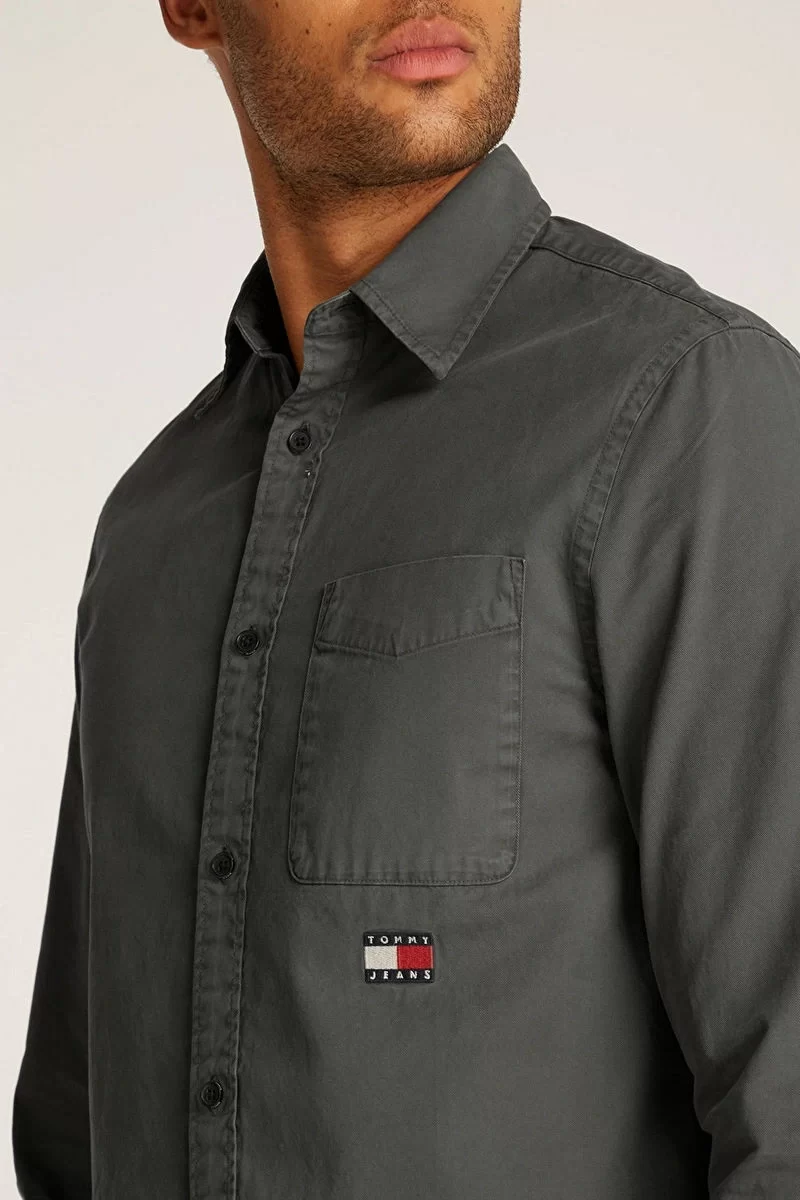 Tommy Jeans  Erkek Antrasit  Regular Fit Düz Gömlek