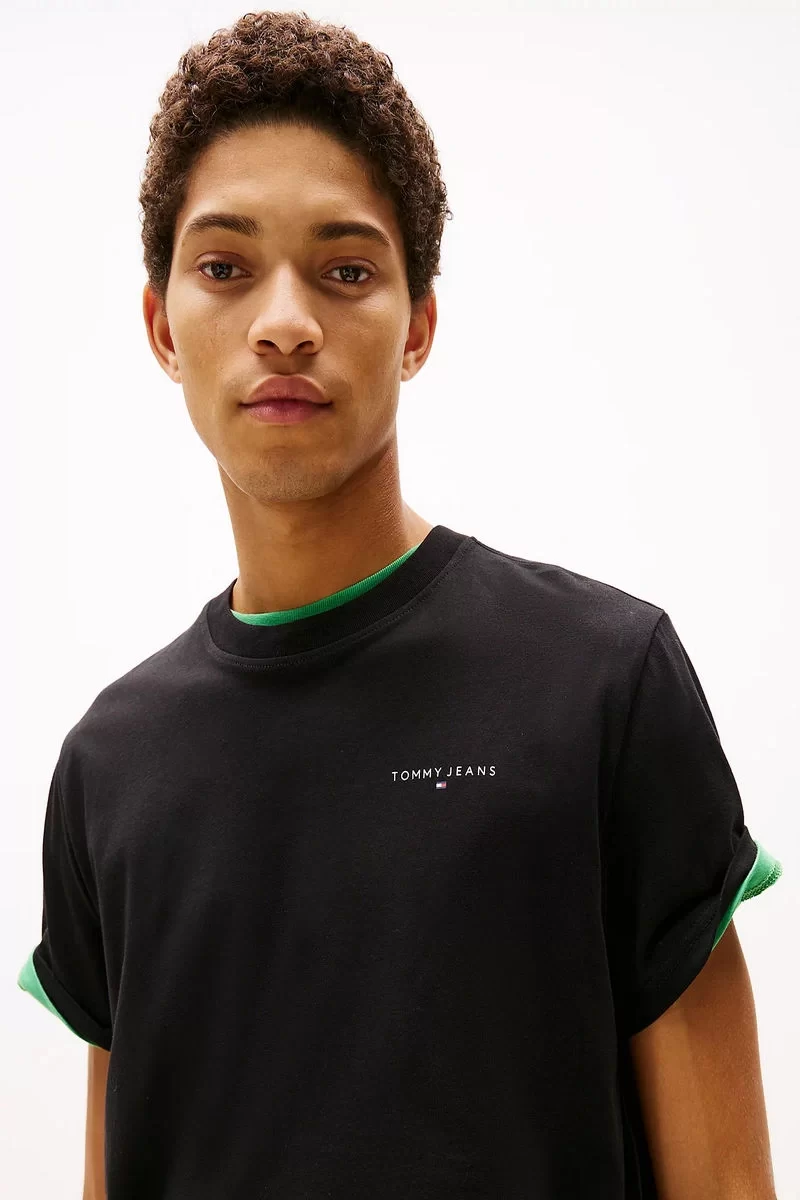 Tommy Jeans Erkek   Logolu Siyah  Slim T-Shirt
