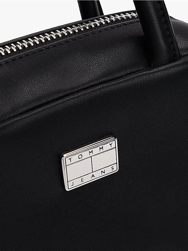 Tommy Hilfiger Kadın Siyah American Cool Trunk El Çantası