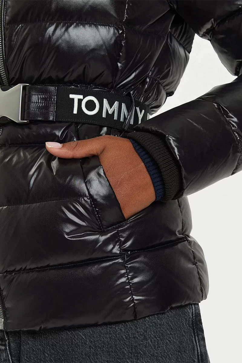 Tommy Jeans Kadın Siyah Kemerli Ceket
