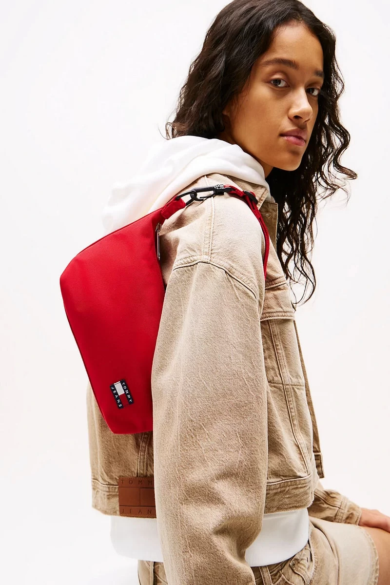 Tommy Hilfiger  Kadın  Kırmızı Essential Logo  Omuz Çanta