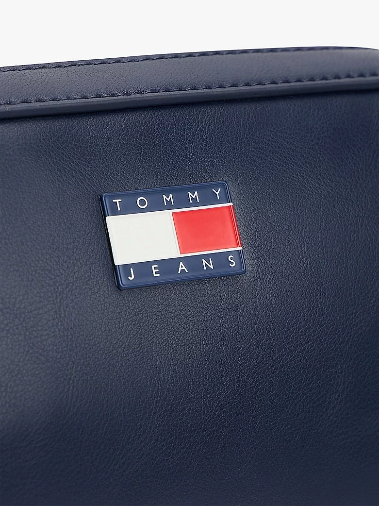 Tommy Jeans Kadın Lacivert Essential Kamera Çanta