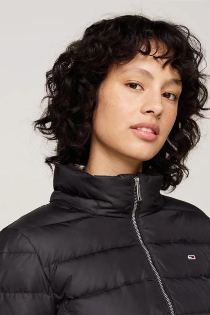 Tommy Jeans Kadın Kürk Kaplamalı Siyah Mont