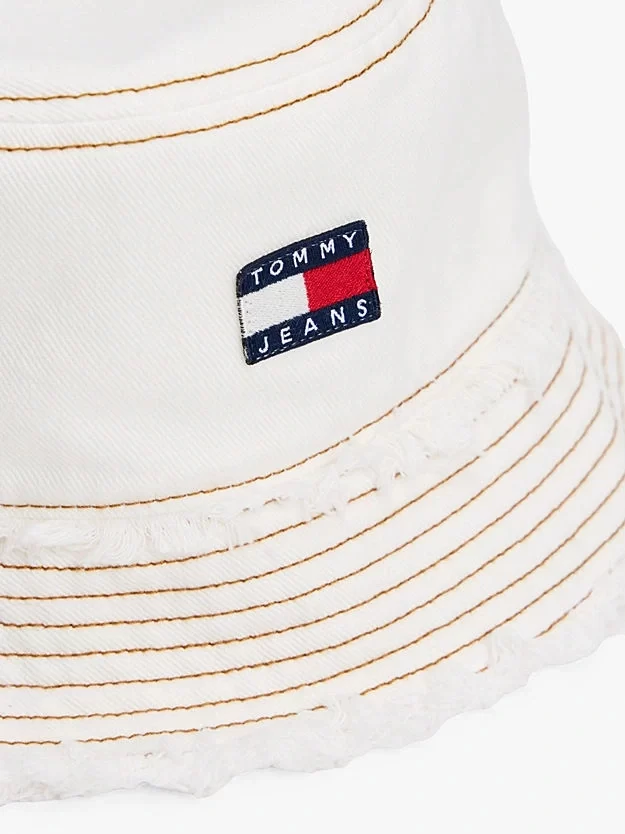 Tommy Hilfiger Kadın  Beyaz Miras Yıpranmış Kot Kova Şapka