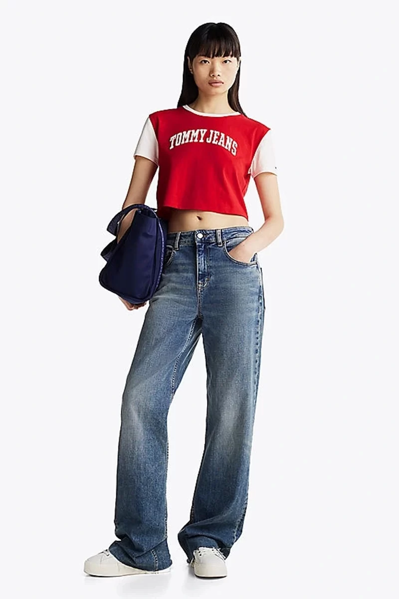 Tommy Hilfiger Kadın Kırmızı Logolu  Crop T-Shirt