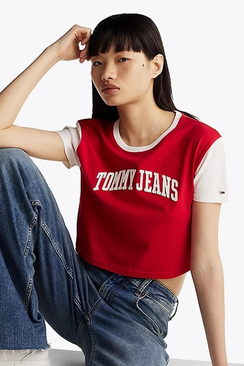 Tommy Hilfiger Kadın Kırmızı Logolu  Crop T-Shirt