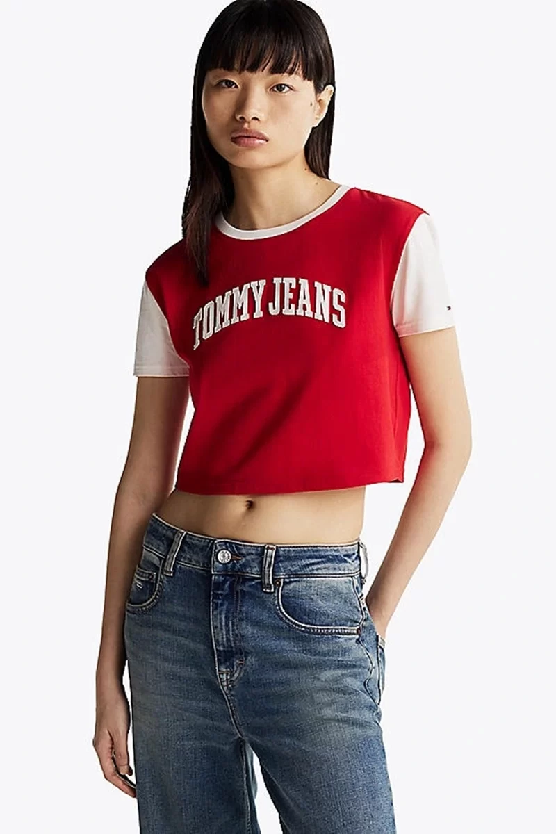 Tommy Hilfiger Kadın Kırmızı Logolu  Crop T-Shirt