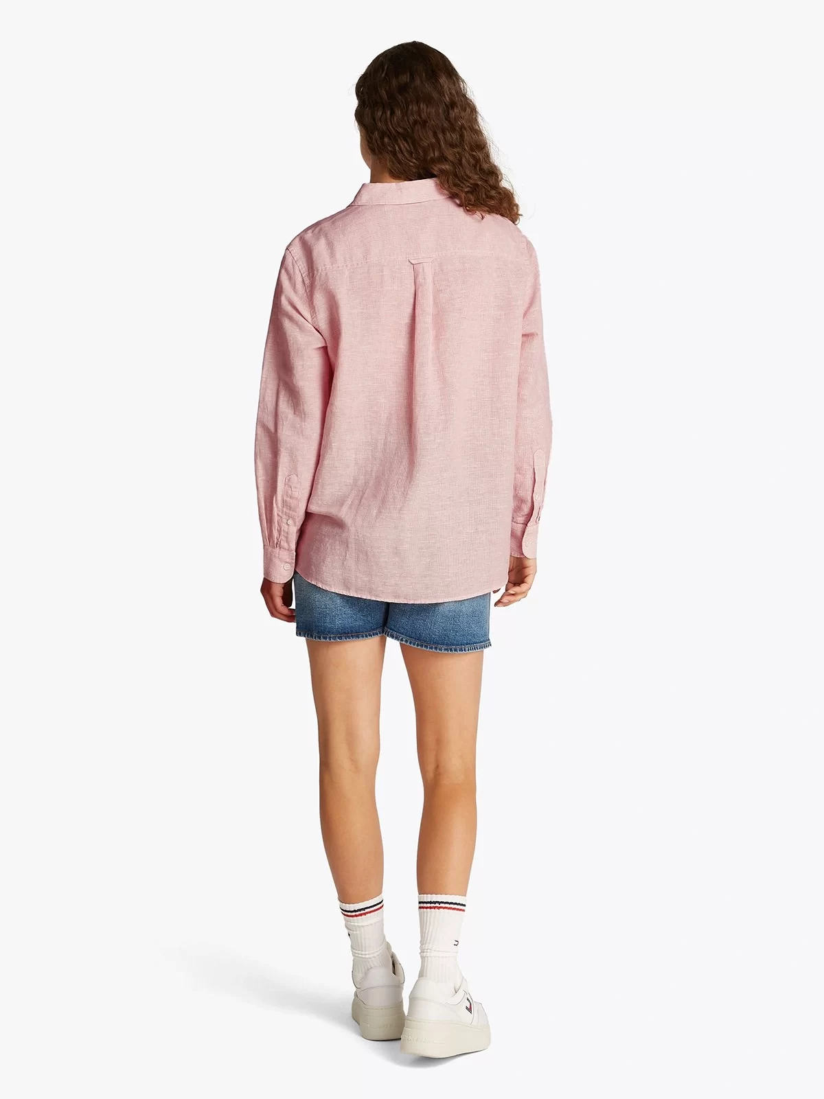 Tommy Jeans Kadın Yavruağzı Relaxed Keten Gömlek