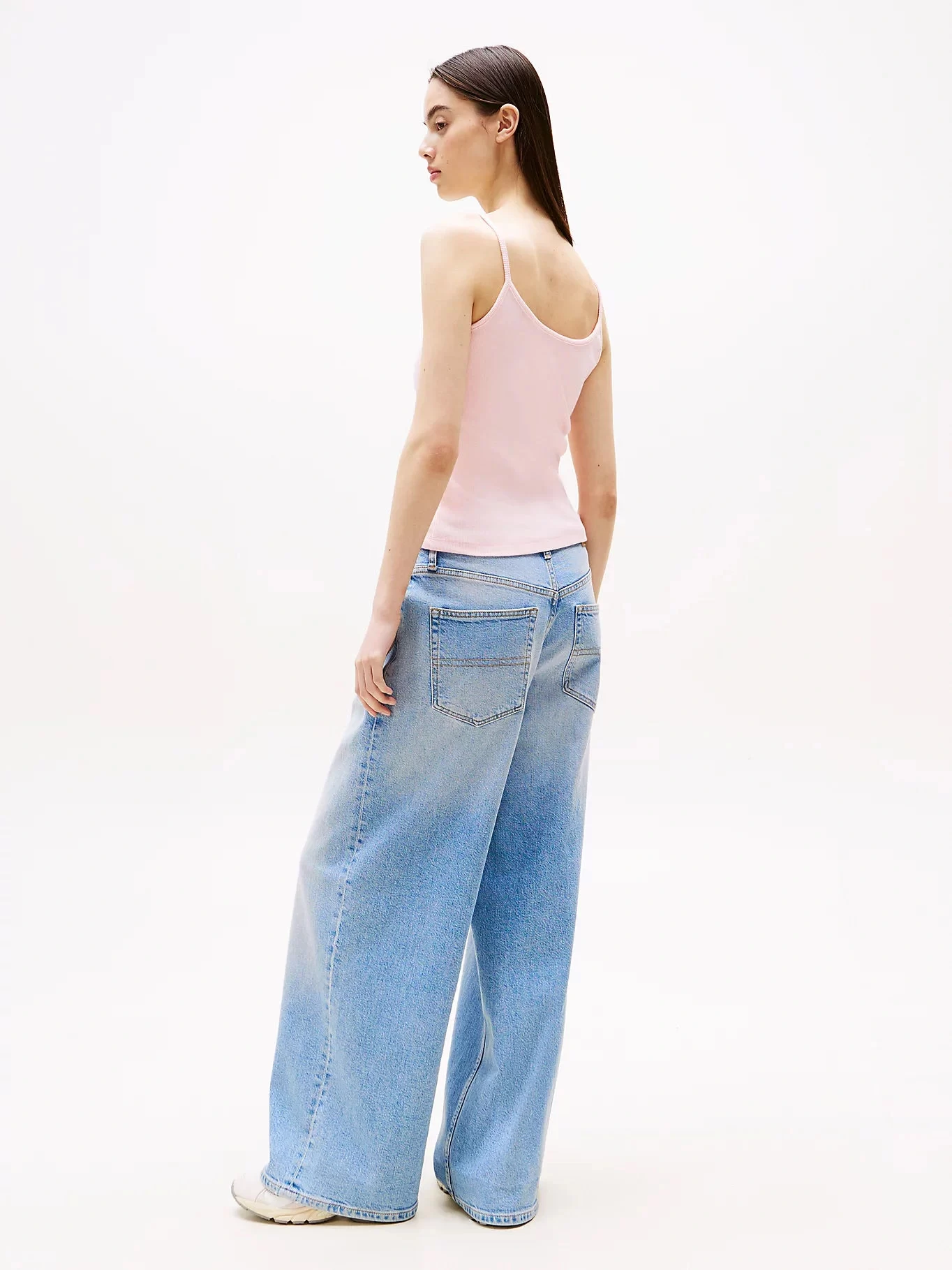 Tommy Hilfiger Kadın Askılı Logolu Pembe Crop Top