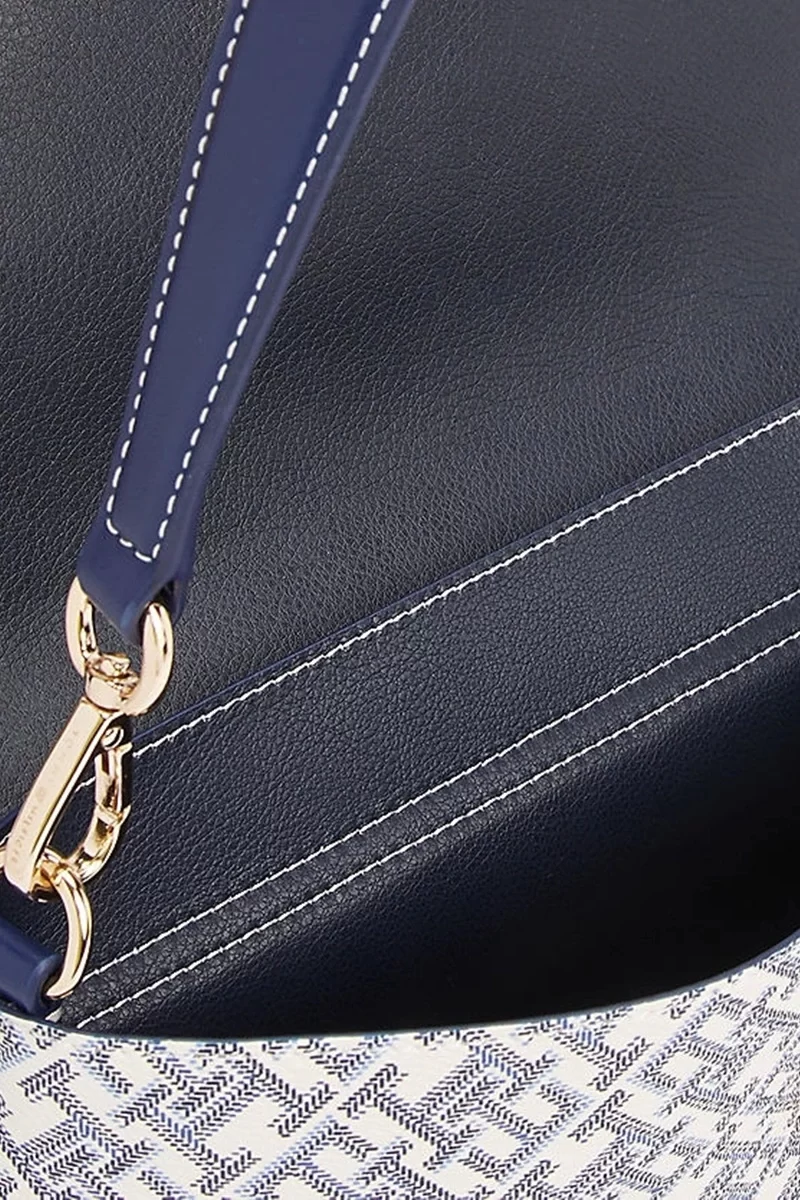 Tommy Hilfiger Kadın Mavi Monoplay Kapaklı Çapraz Çanta