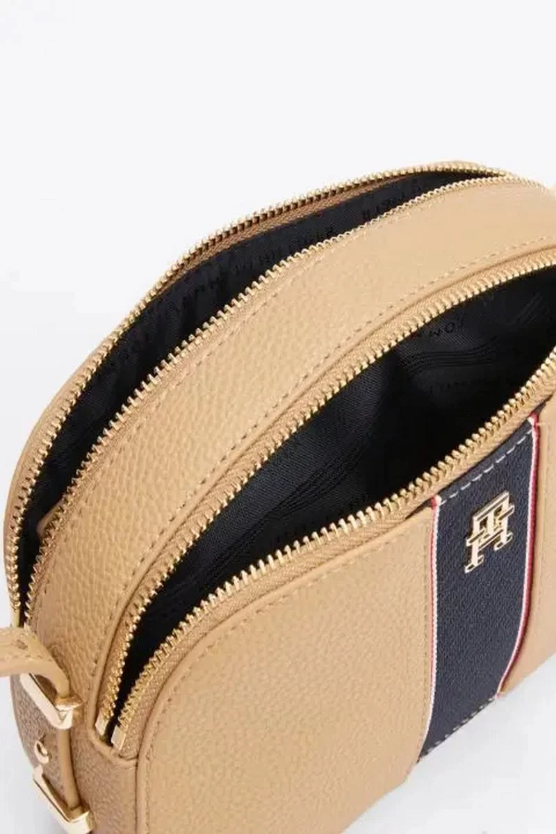 Tommy Hilfiger Kadın Bej Dokulu Kamera Çantası