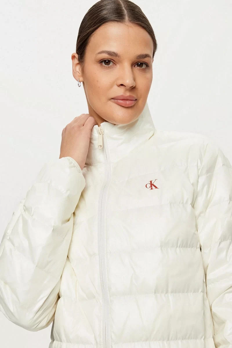 Calvin Klein Kadın Parlak Beyaz Şişme Mont