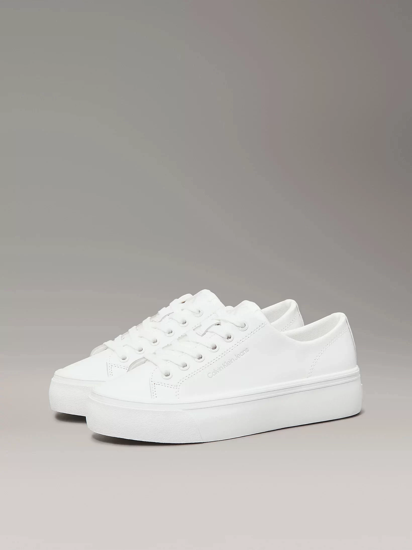 Calvin Klein Kadın Beyaz Platform Logolu Sneaker