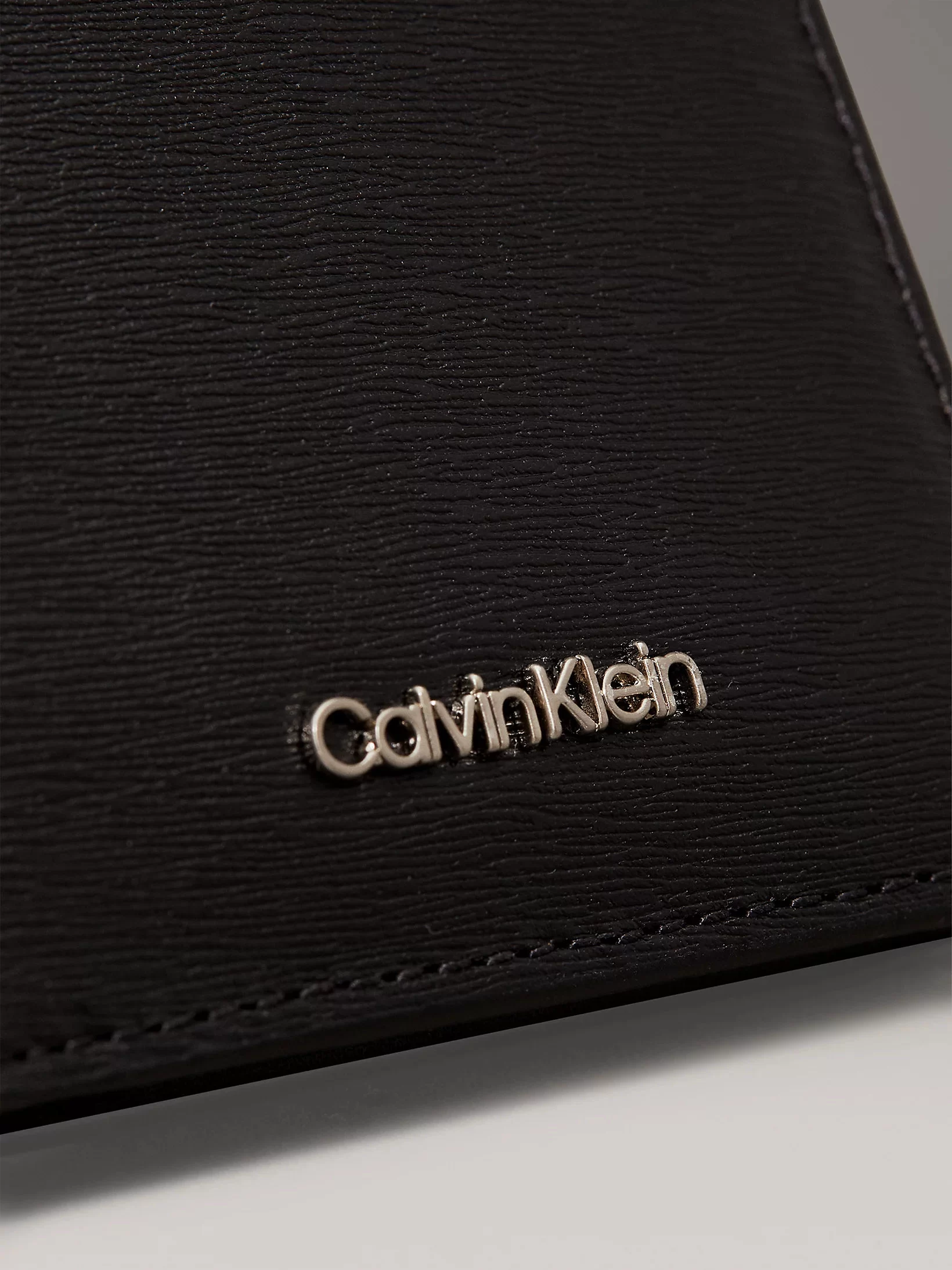 Calvin Klein Kadın  Erkek Siyah Ck Monogram Logolu Cüzdan