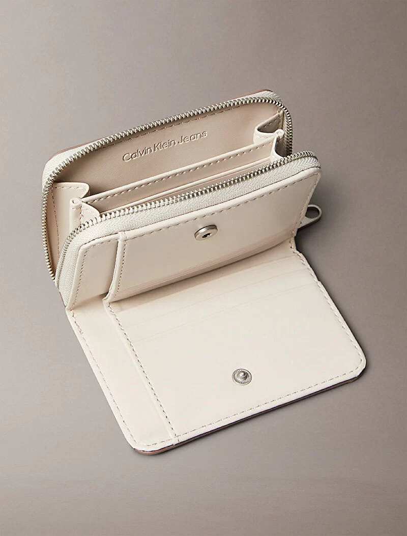 SCULPTED MED FLAP ZIP AROUND