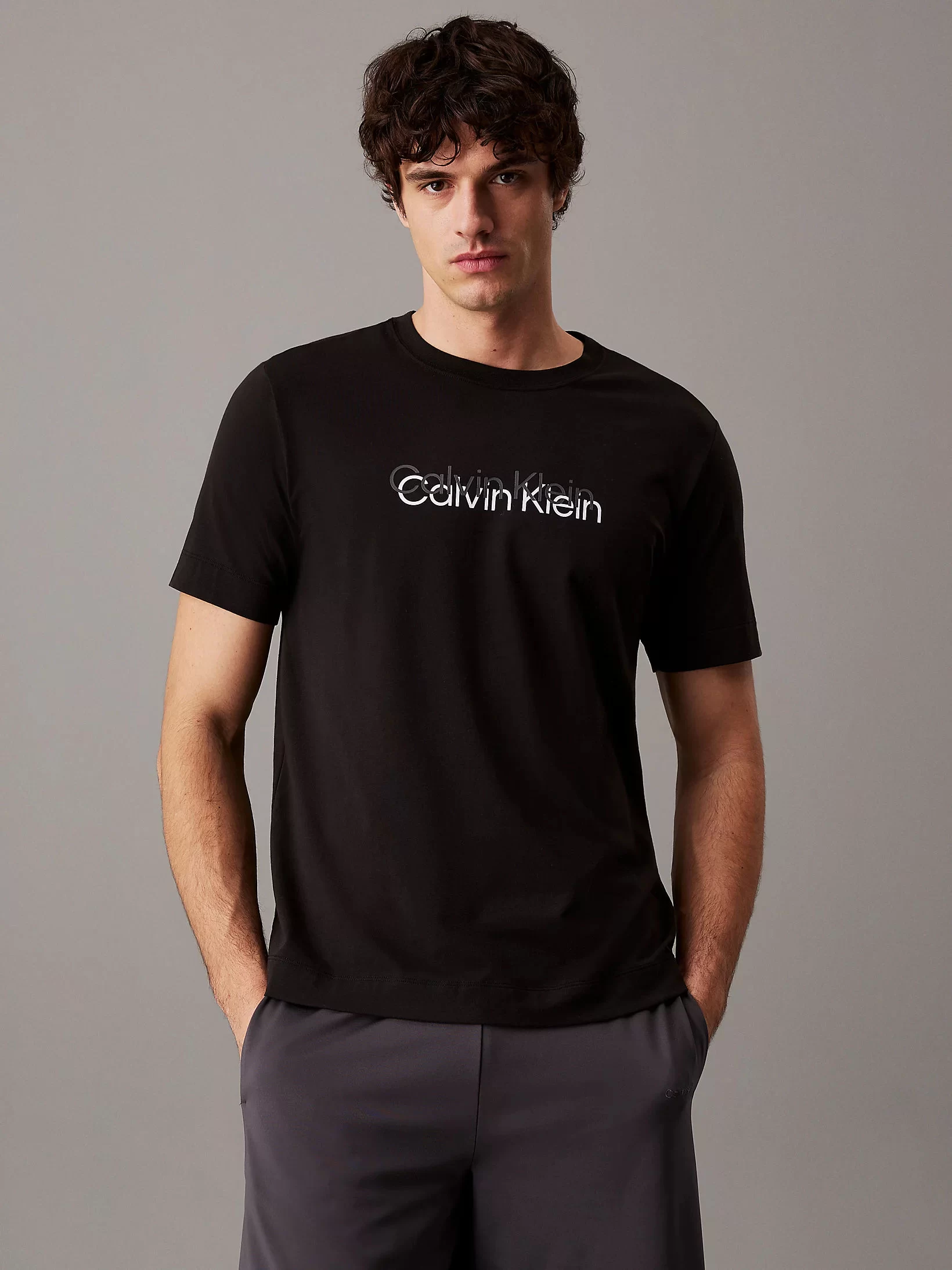 Calvin Klain Erkek Graphic Siyah T-shirt LVGMS5K183-UB1