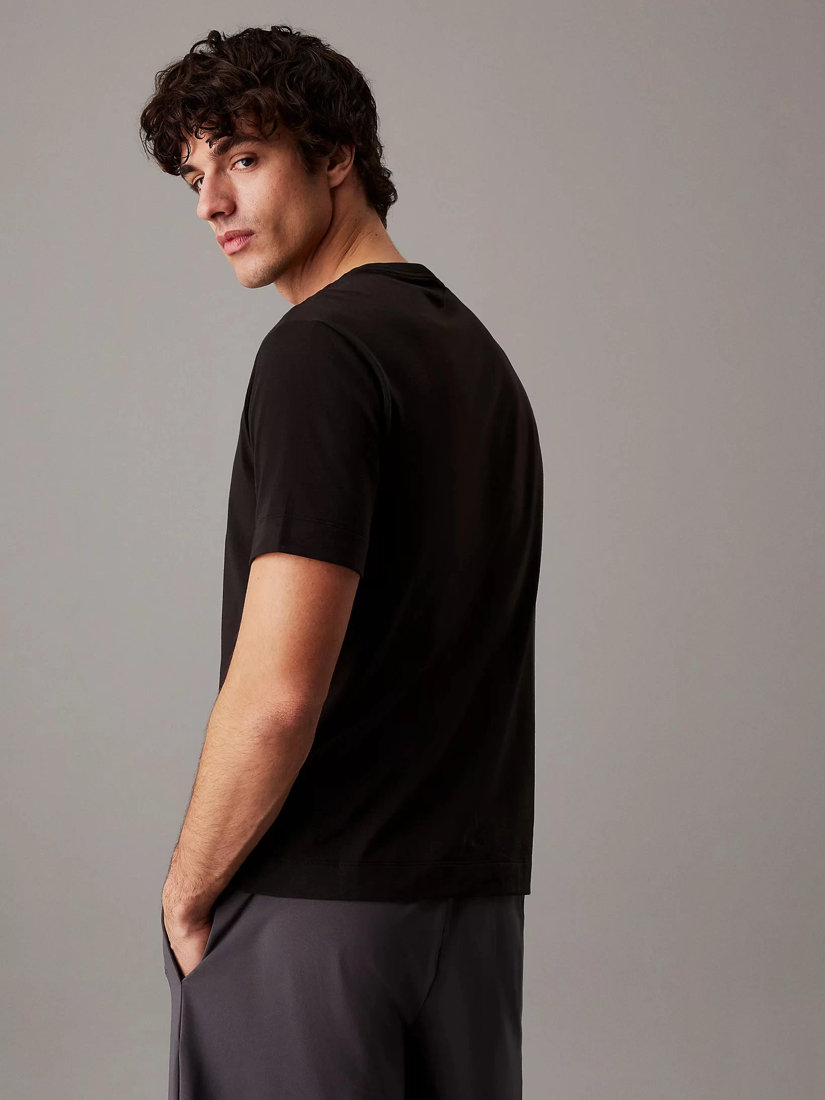 Calvin Klain Erkek Graphic Siyah T-shirt LVGMS5K183-UB1