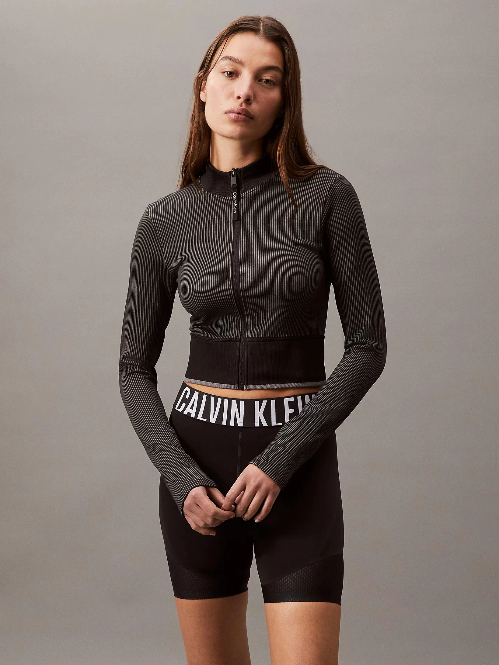 Calvin Klein Kadın Siyah Bisiklet Şortu