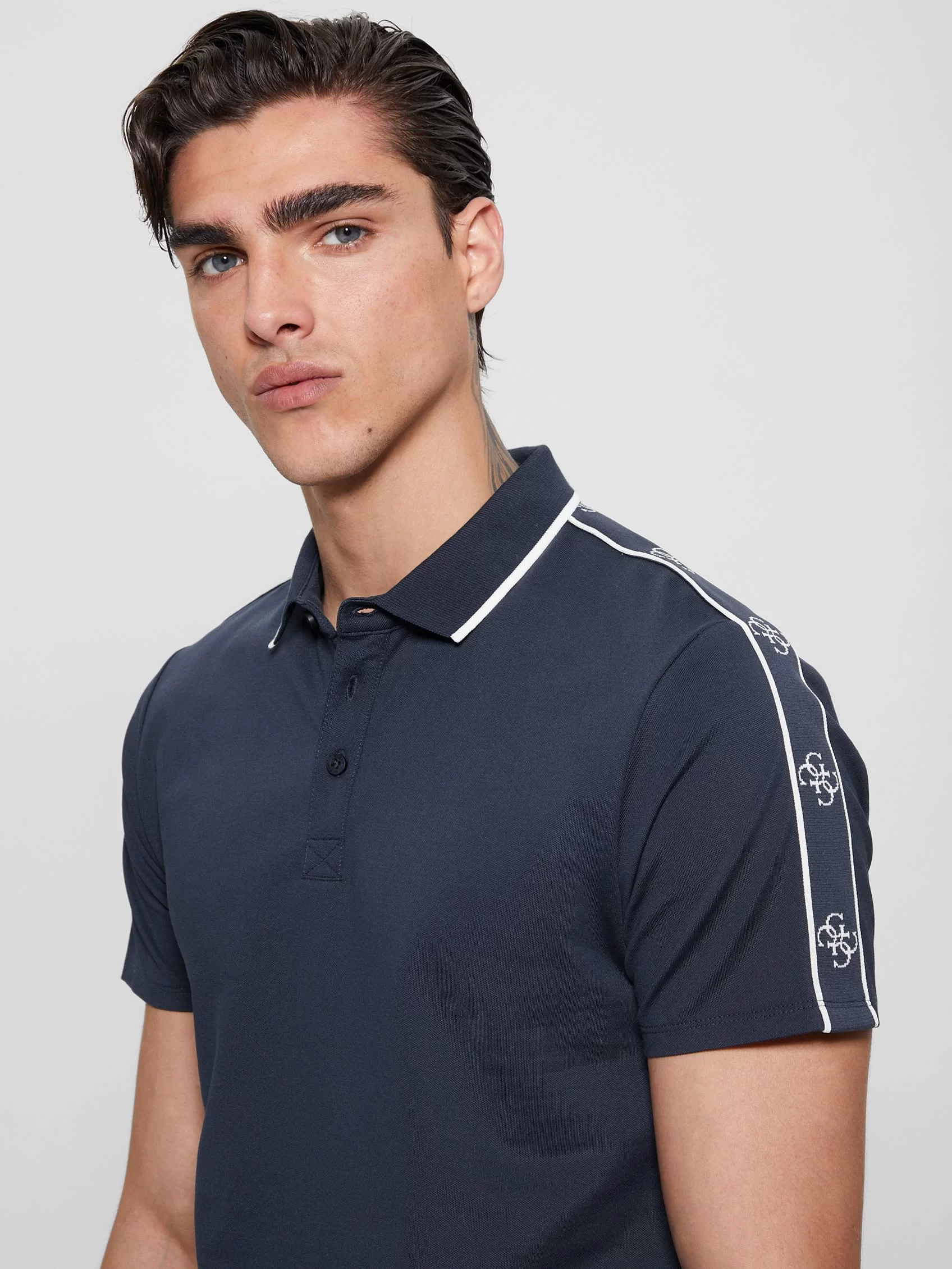 Guess Erkek Mavi Quattro G Şeritli Polo Tişört