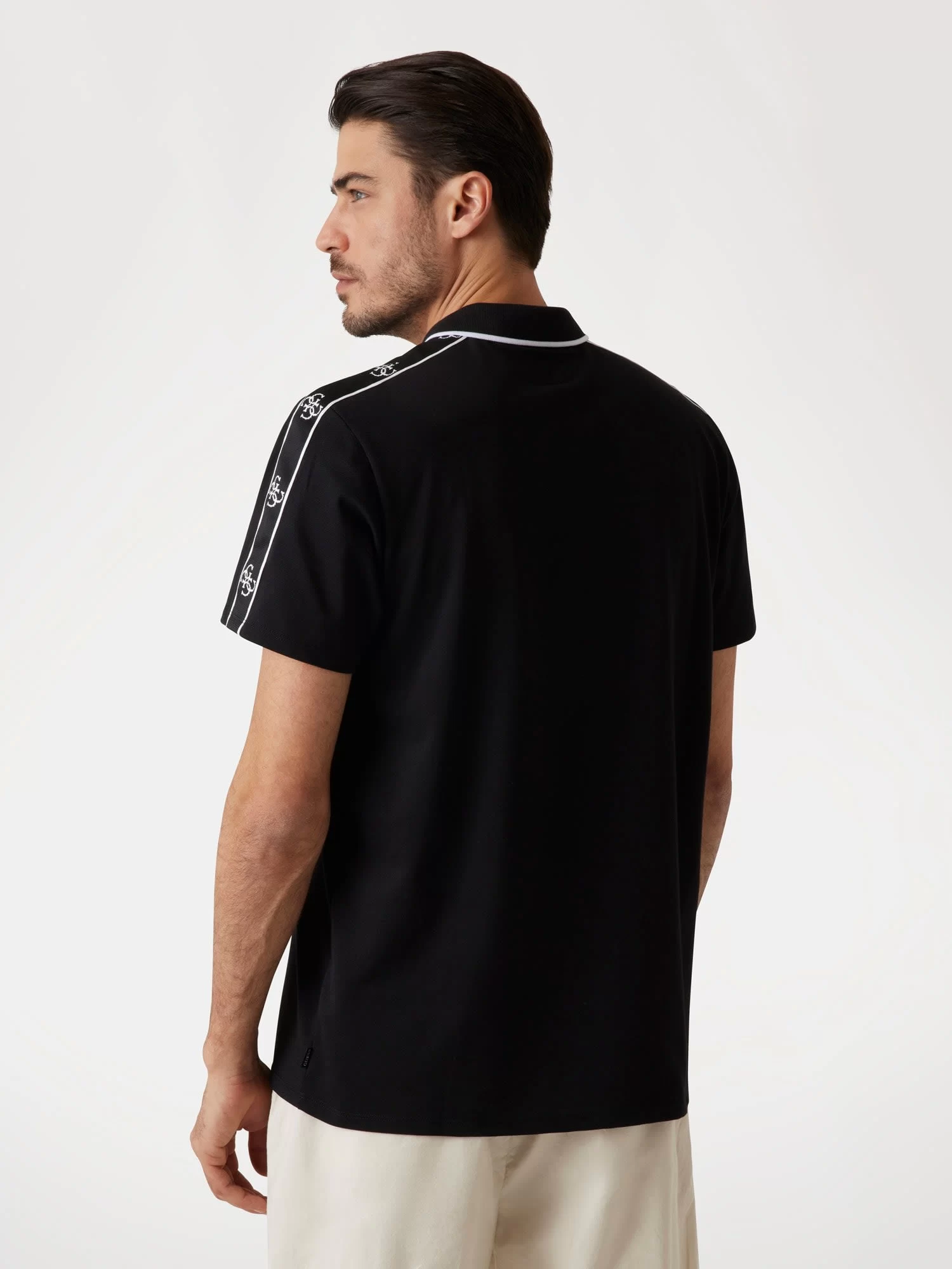 Guess Erkek Siyah Quattro G Şeritli Polo Tişört