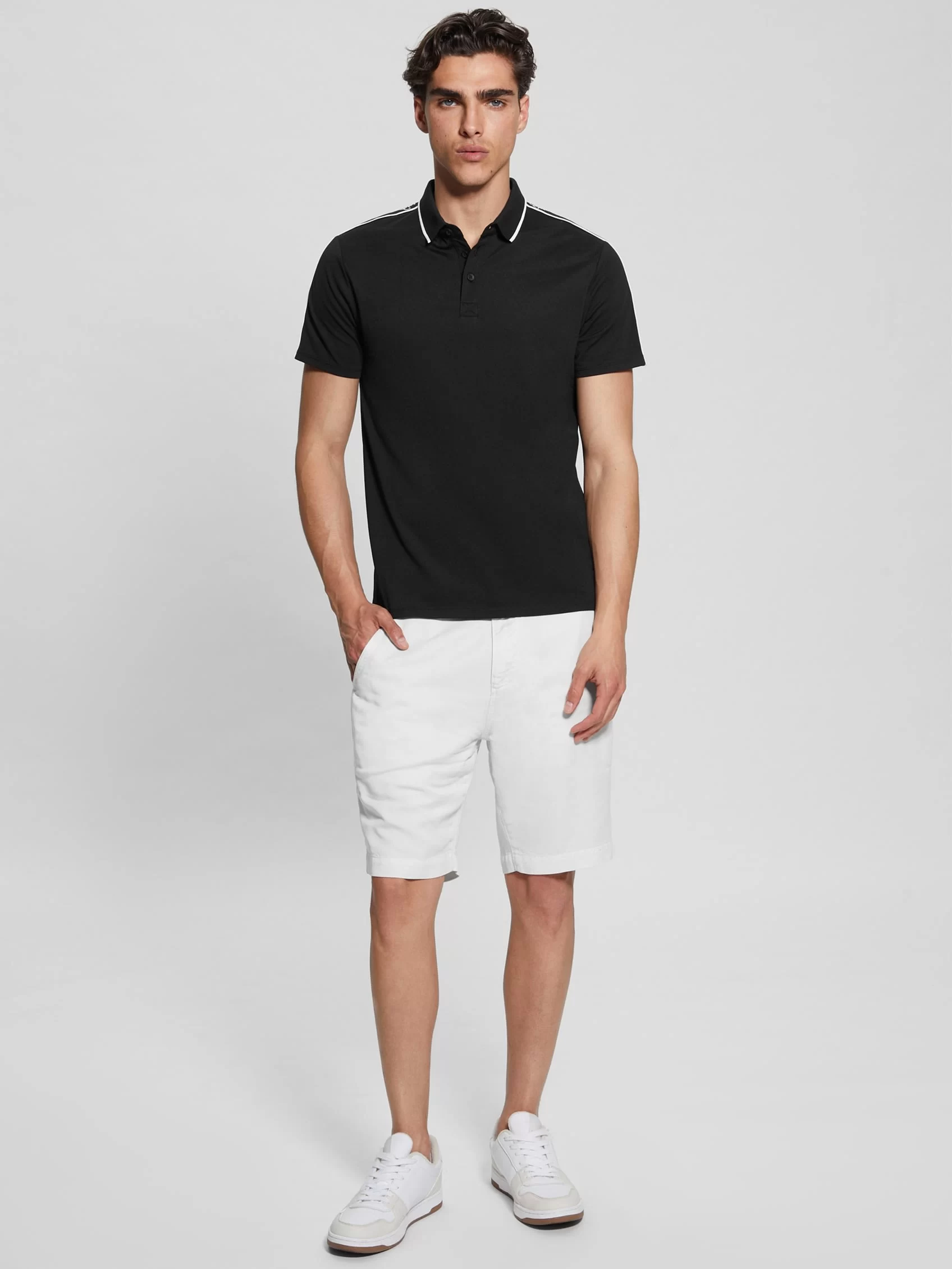 Guess Erkek Siyah Quattro G Şeritli Polo Tişört