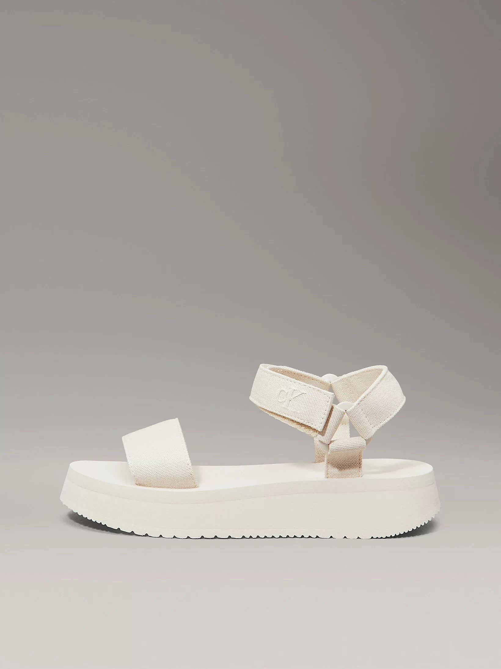 Calvin Klein Kadın  Bej  Tuval Platform Sandalet