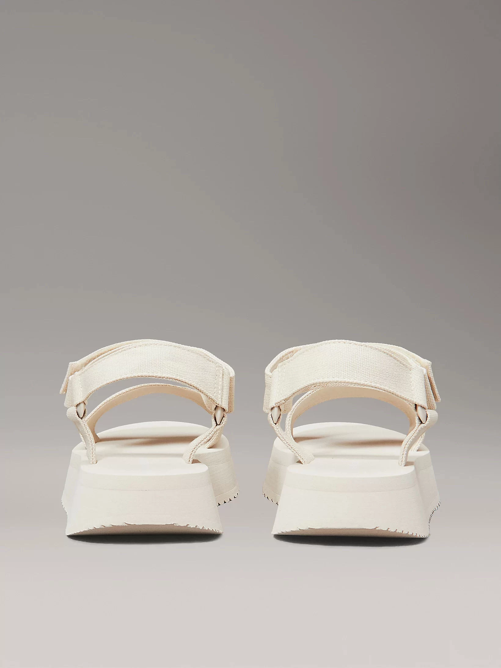 Calvin Klein Kadın  Bej  Tuval Platform Sandalet