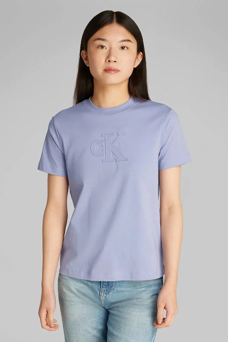 Calvin Klein CK APPLIQUE REGULAR TEE Kadın  T-shirt J20J225256-VFV