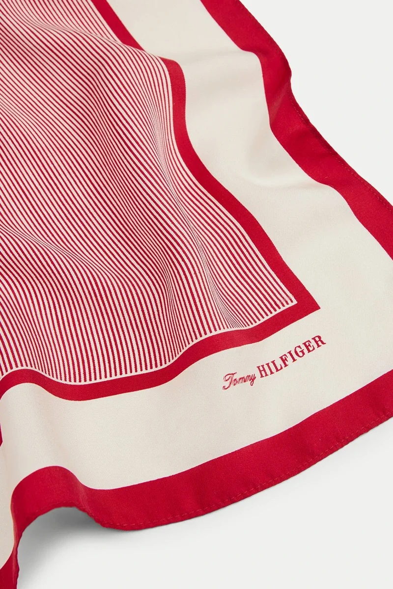 Tommy Hilfiger Kadın İpek Kırmızı Eşarrp AW0AW17629XLD