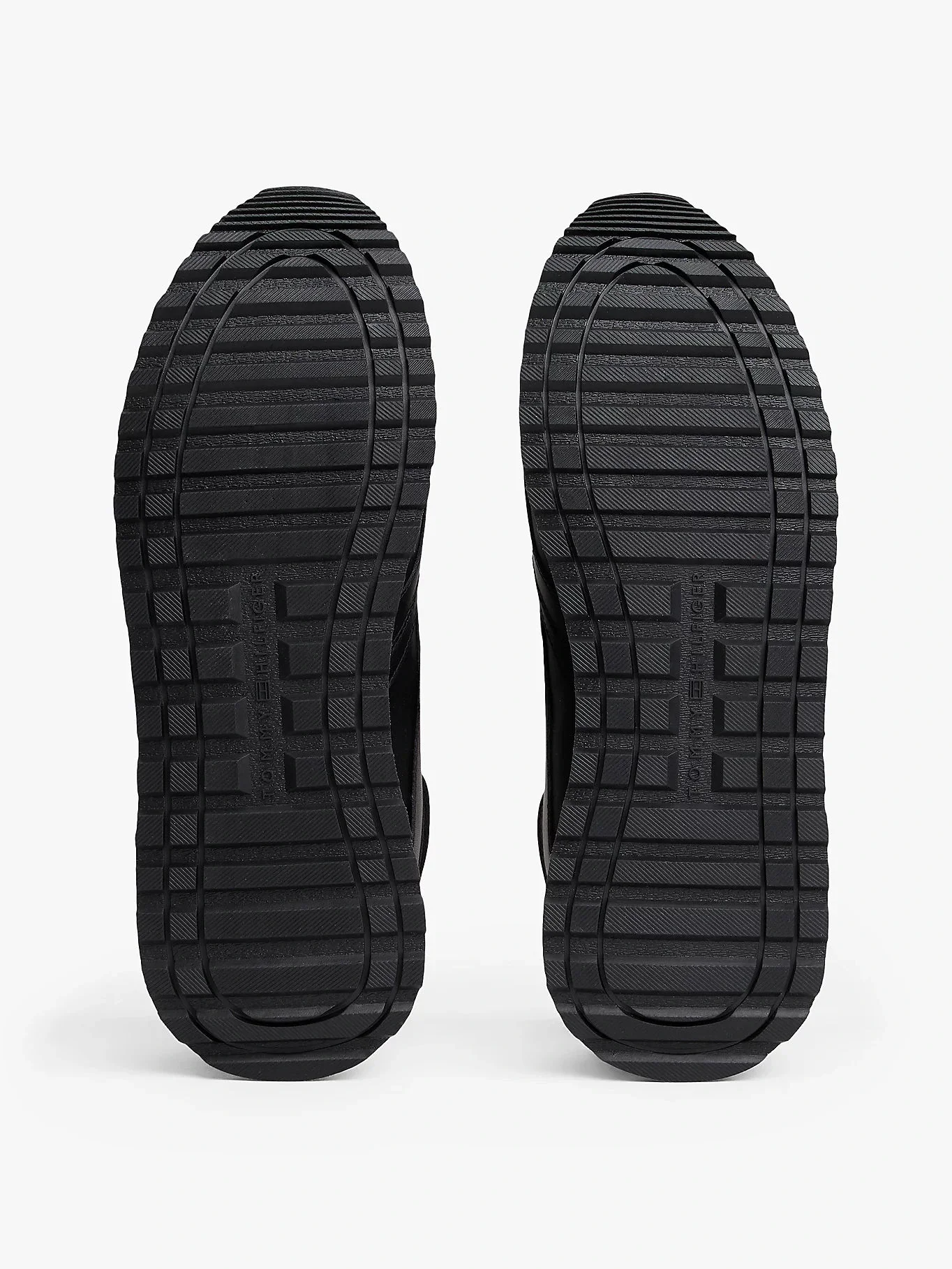 Tommy Hilfiger New Runner Eva Tabanlı Deri Klasik Erkek Siyah Sneaker FM0FM055120GX