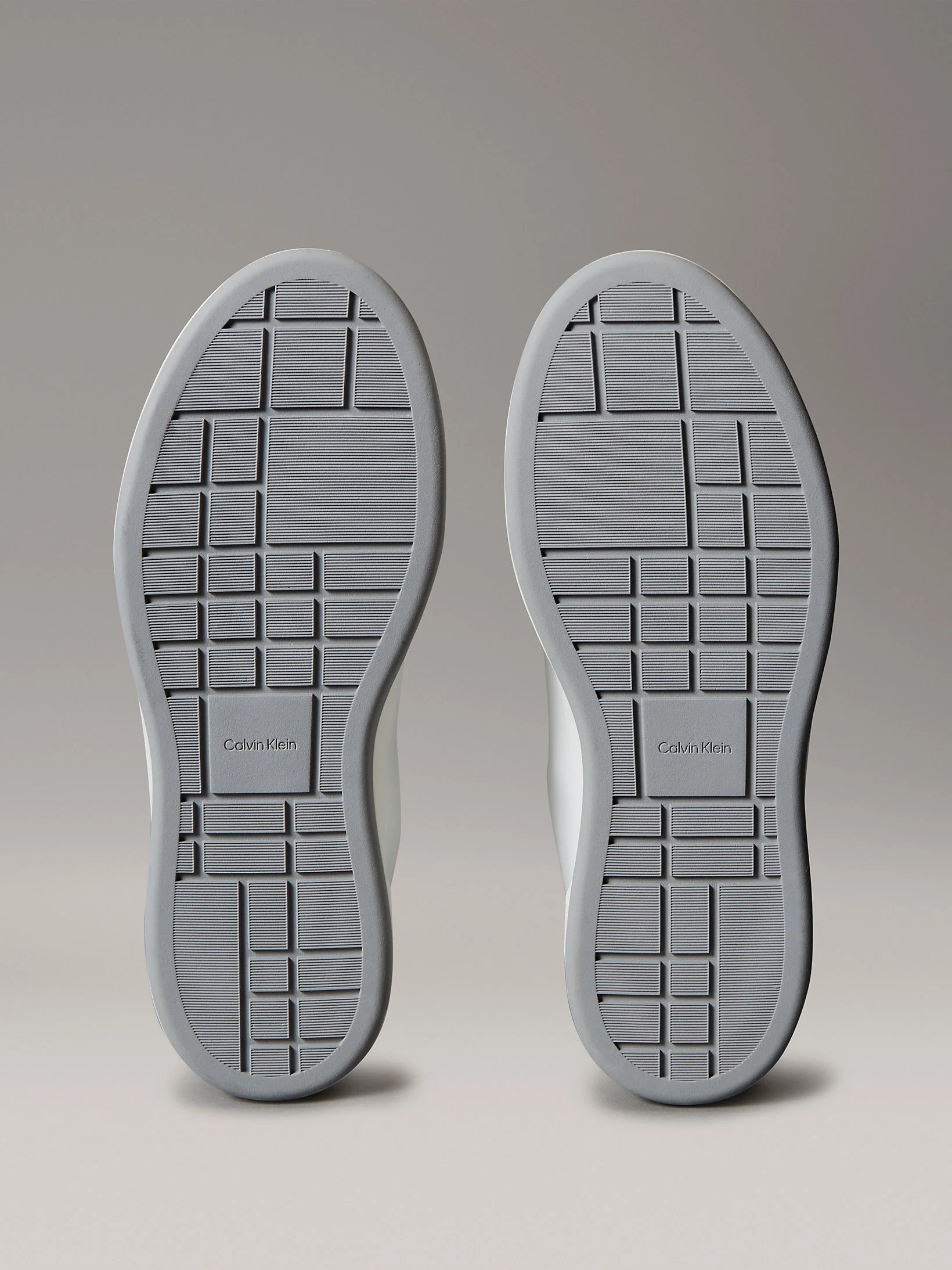 Calvin Klein Basket Cupsole Bağcıklı Deri Çok Renkli Kadın Beyaz Sneaker YW0YW01945-01W