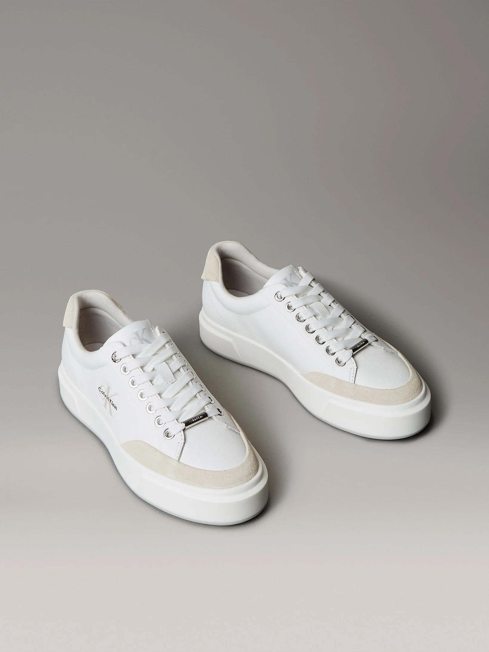 Calvin Klein Basket Cupsole Bağcıklı Deri Karışımlı Kadın Beyaz Sneaker YW0YW02023-0K7