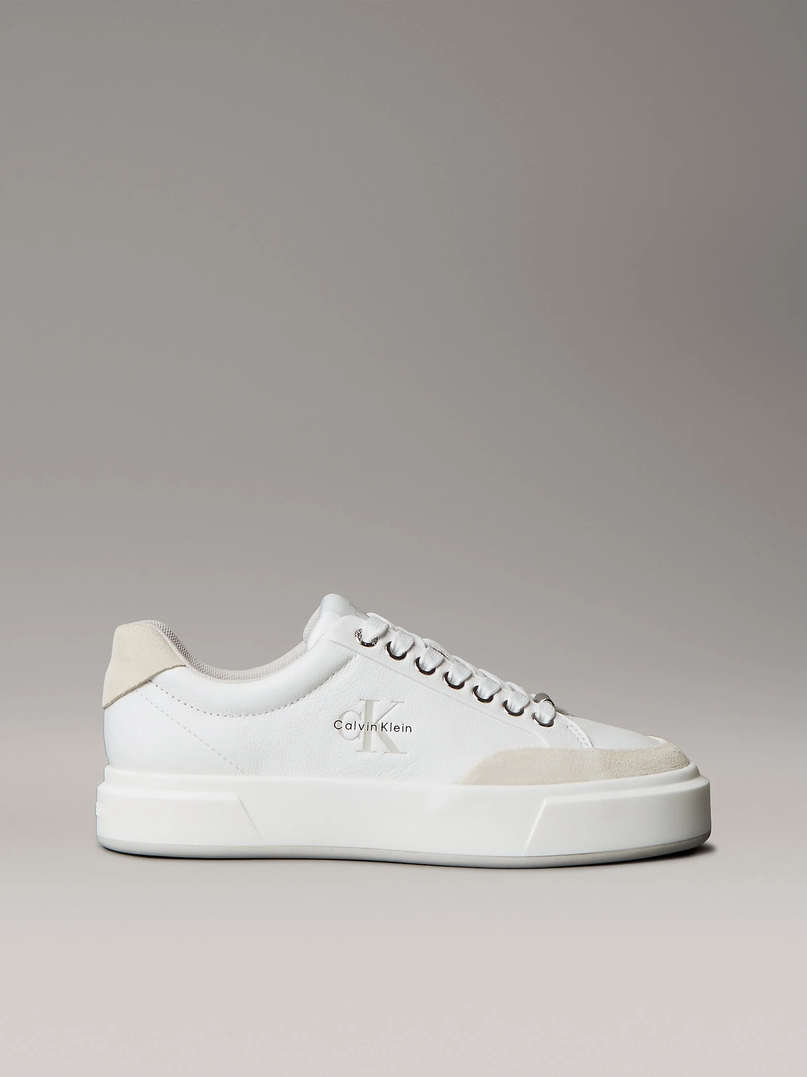 Calvin Klein Basket Cupsole Bağcıklı Deri Karışımlı Kadın Beyaz Sneaker YW0YW02023-0K7