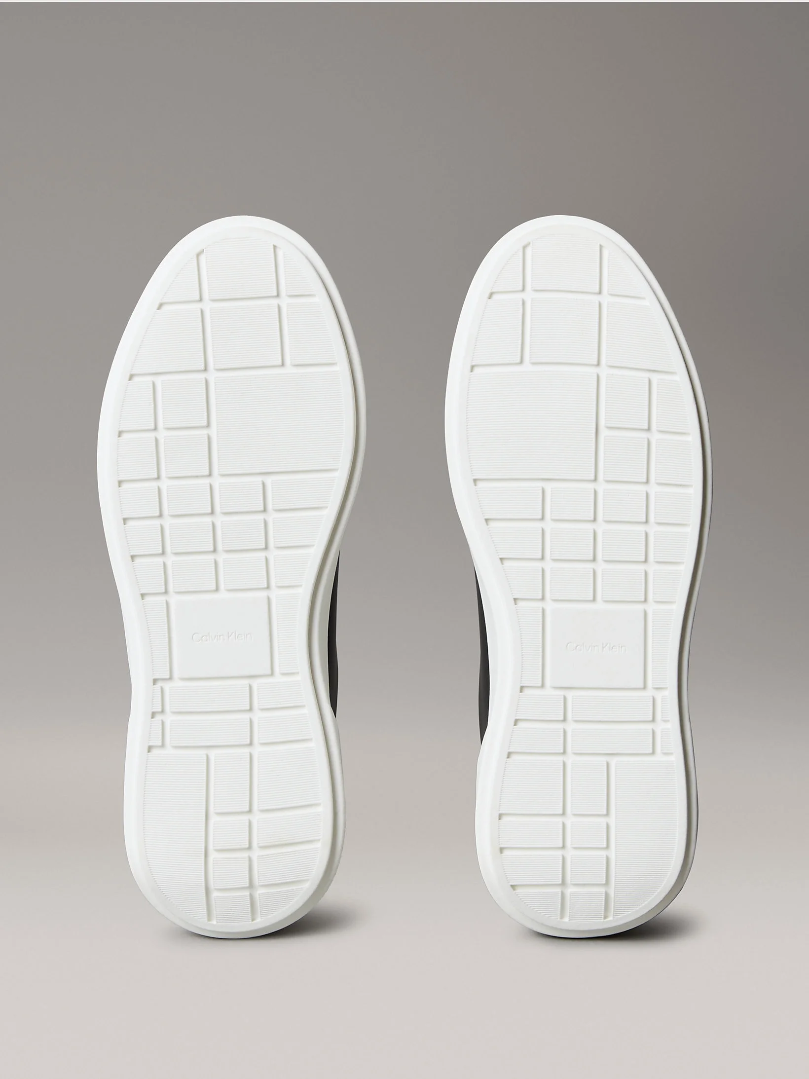 Calvin Klein Chunky Cups Bağcıklı Deri Tamamı Baskılı Kadın Siyah Sneaker YW0YW02036-BEH