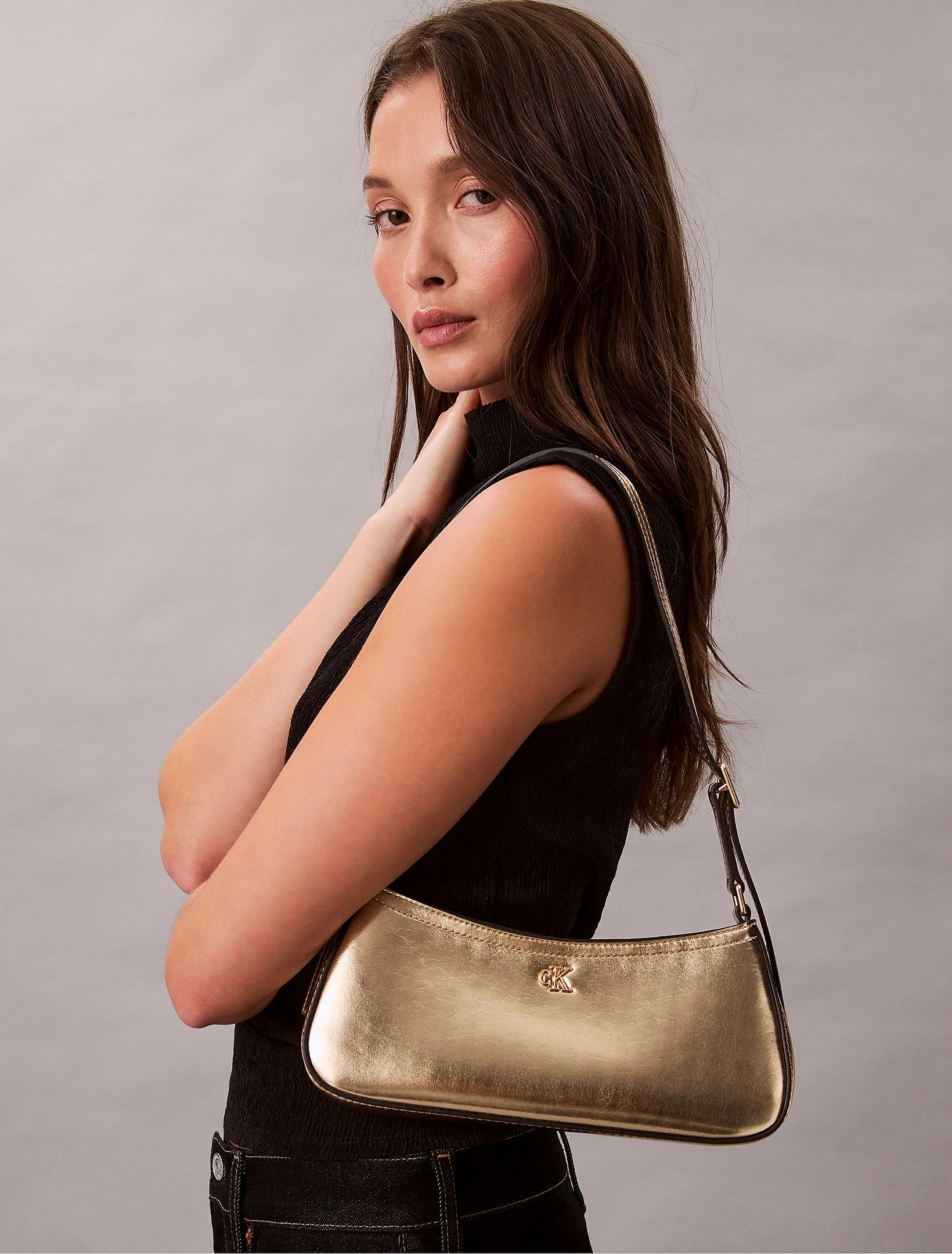 Calvin Klein CK Metalik Küçük Omuz Kadın Gold Çapraz Çanta LV04F3304G-3JG