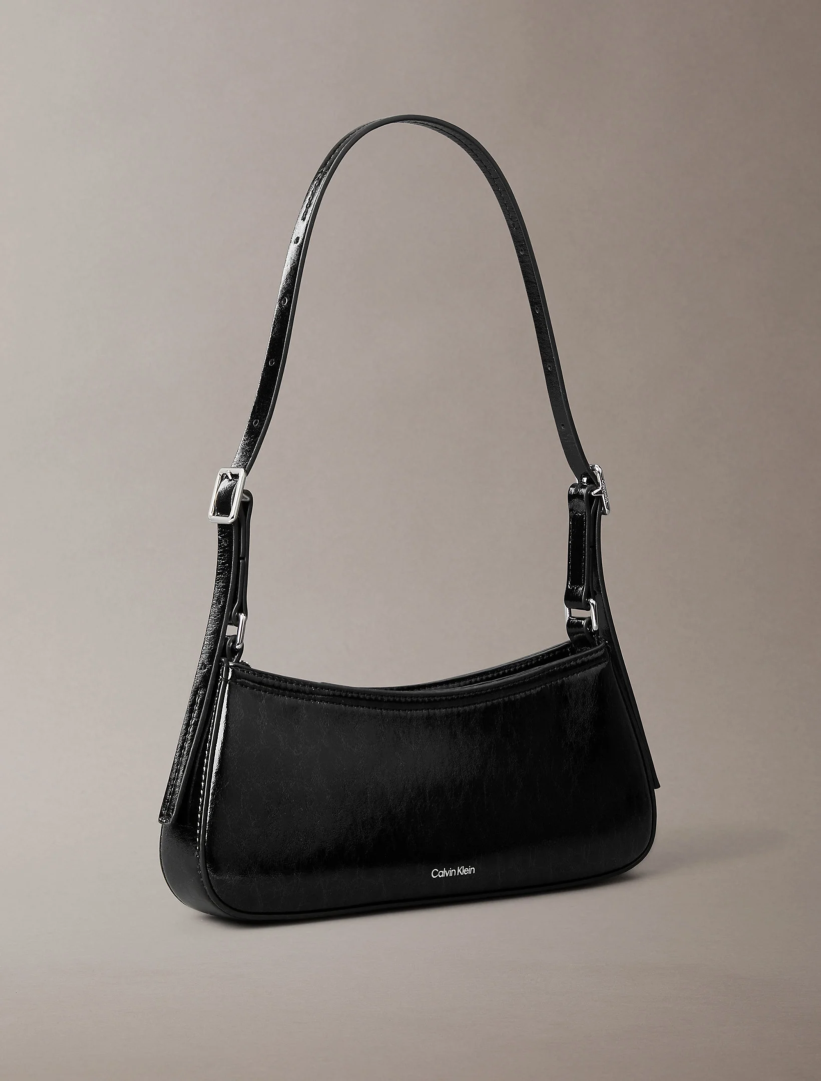 Calvin Klein CK Metalik Küçük Omuz Kadın Siyah Çapraz Çanta LV04F3304G-UB1