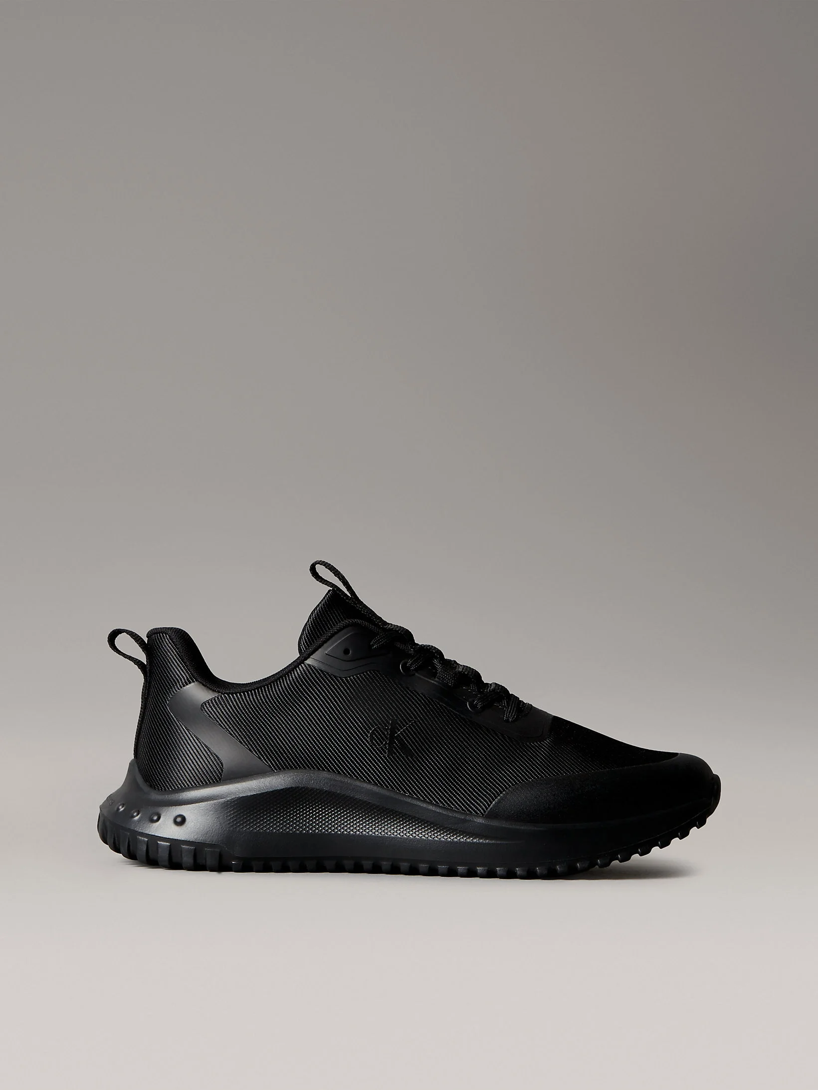 Calvin Klein EVA Runner Bağcıklı Materyal Karışımlı Erkek Siyah Sneaker YM0YM01442-0GJ