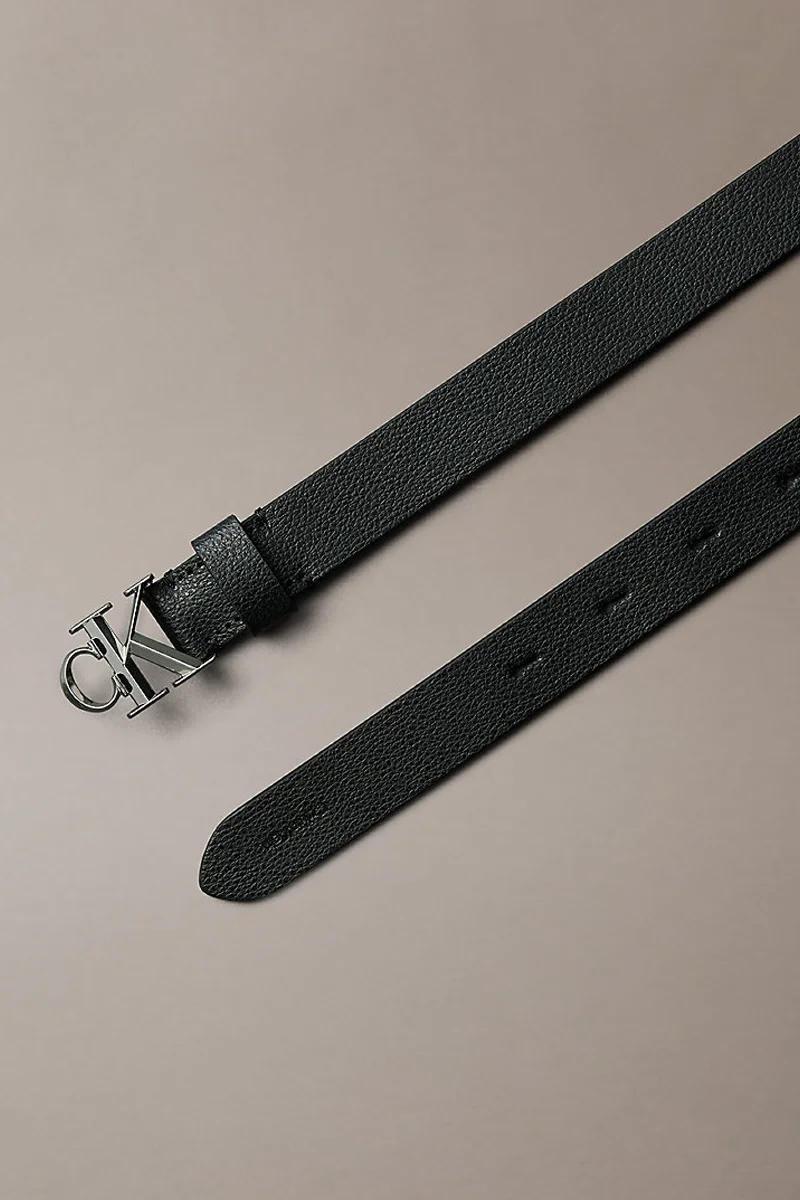 Calvin Klein Fasetli CK Tokalı 25 mm Doku Deri Kadın Siyah Kemer LV04F7060G-YIP