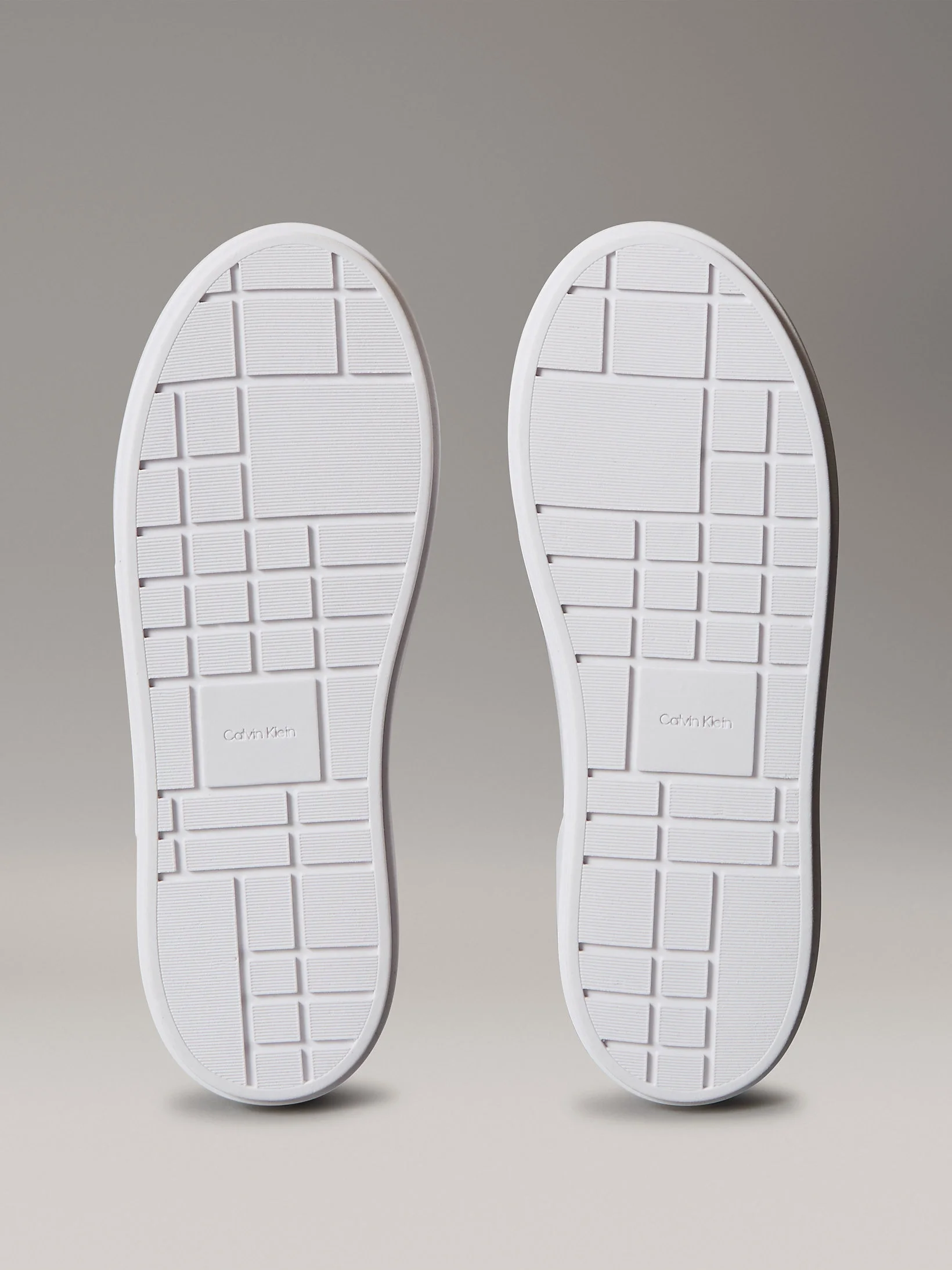 Calvin Klein Flatform Bağcıklı Deri Kadın Beyaz Sneaker YW0YW01928-0K4