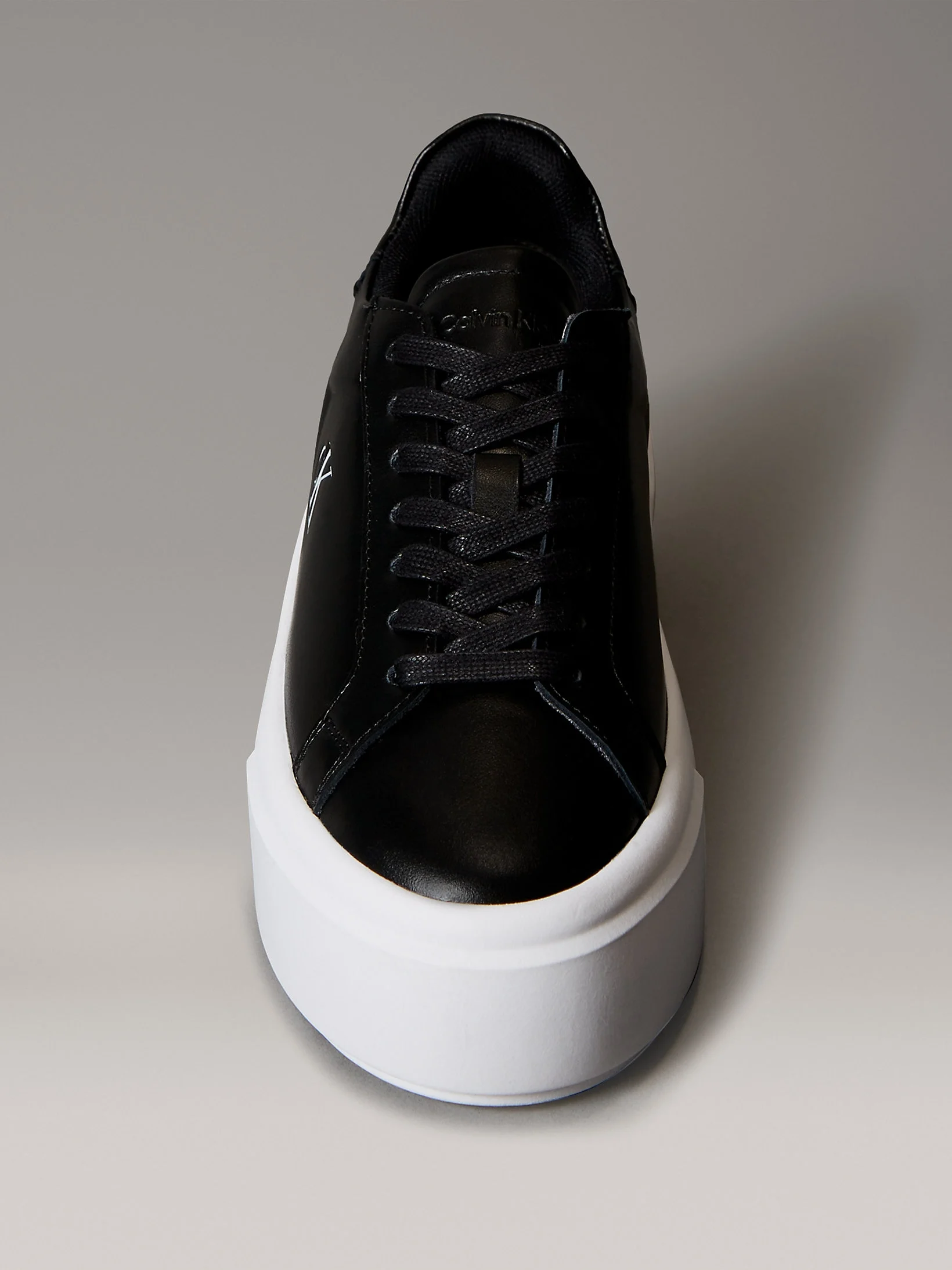 Calvin Klein Flatform Bağcıklı Deri Kadın Siyah Sneaker YW0YW01928-BEH