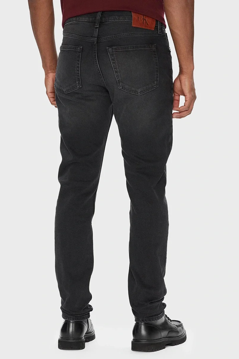 Calvin Klein Erkek Daralan Paça Siyah Yıkamalı Siyah Jeans LV04RB754G-846