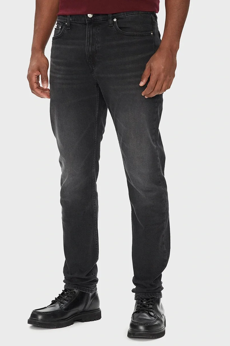 Calvin Klein Erkek Daralan Paça Siyah Yıkamalı Siyah Jeans LV04RB754G-846