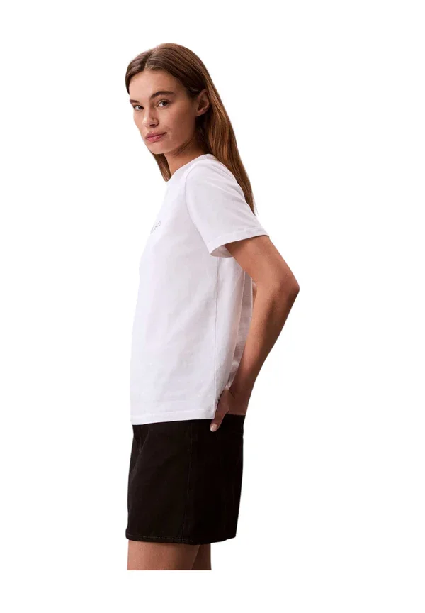 Calvin Klein Essentials Kadın Beyaz T-shirt LV047C912G-YAA