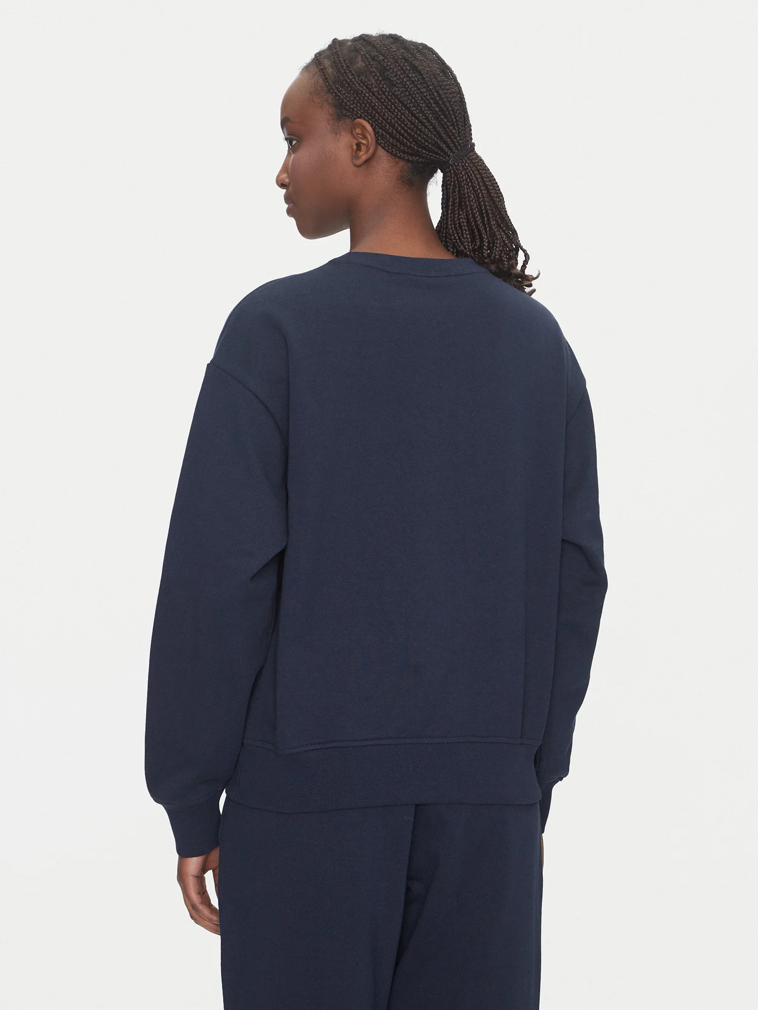 Calvin Klein Essentials Kadın Mavi Sweatshirt LV047B234G-CEF