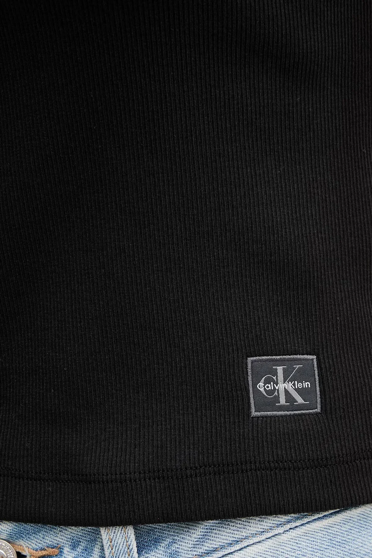 Calvin Klein Kadın Etiketli Kolsuz Yarım Fermuarlı Siyah Bluz LV047C909G-UB1
