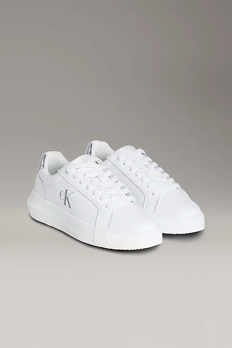 Calvin Klein Kadın Gümüş Rengi Deri Kalın Tabanlı Beyaz Sneaker YW0YW01876-02R