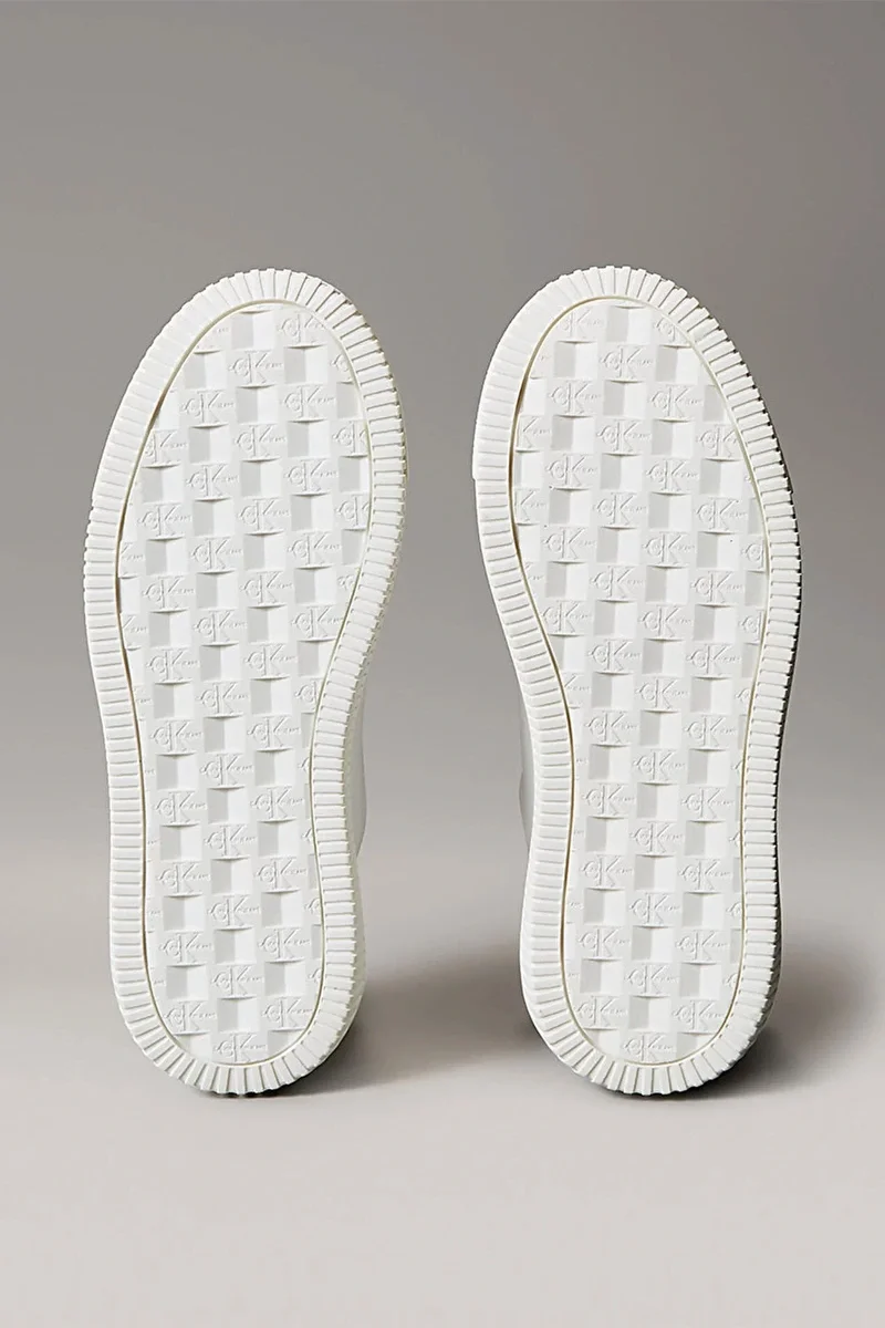 Calvin Klein Kadın Kalın Tabanlı Arma Detaylı Deri Beyaz Sneaker YW0YW01846-01W