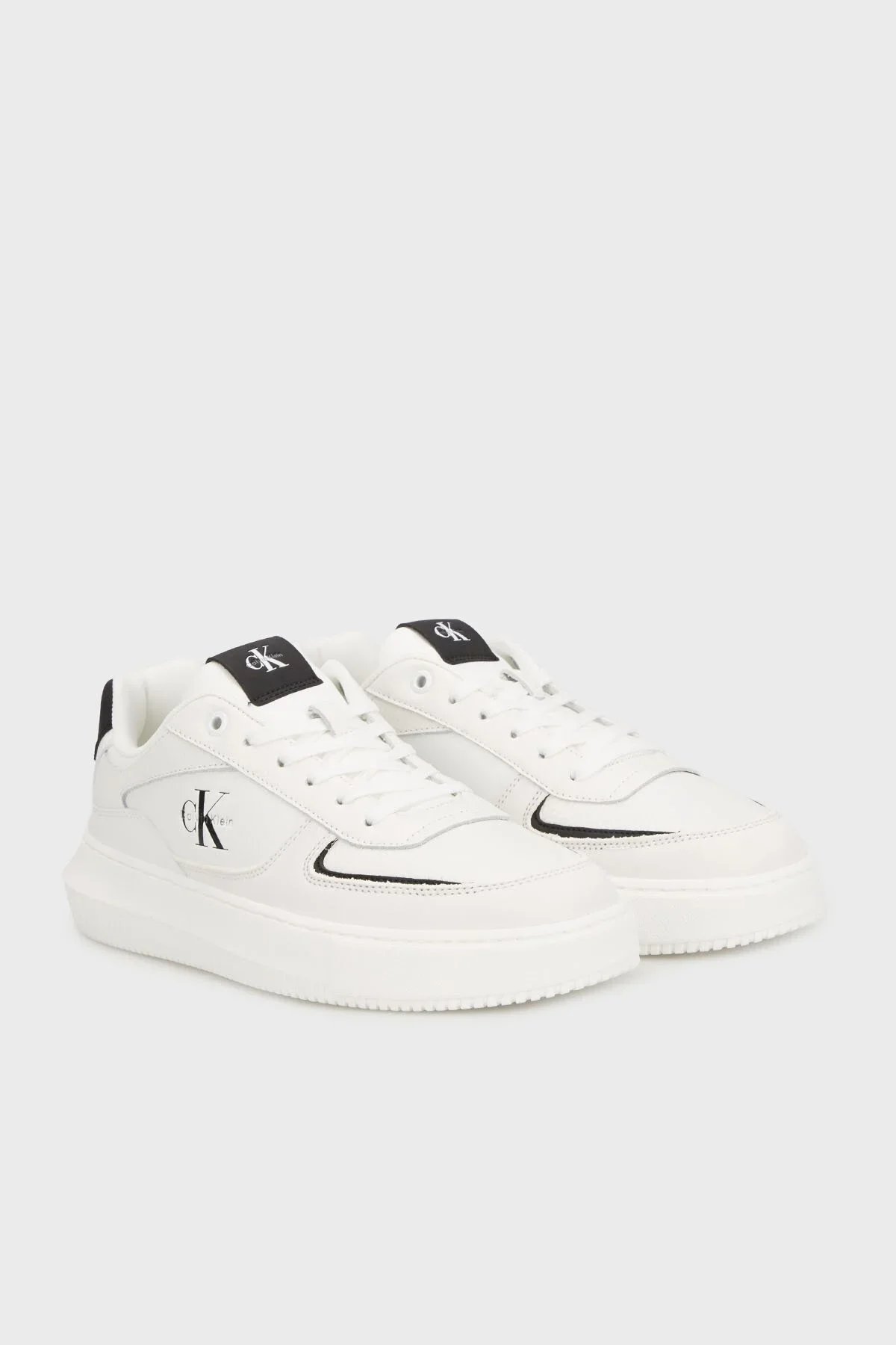 Calvin Klein Kalın Tabanlı Bileksiz Deri-Nubuk Erkek Beyaz Sneaker YM0YM01426-01W