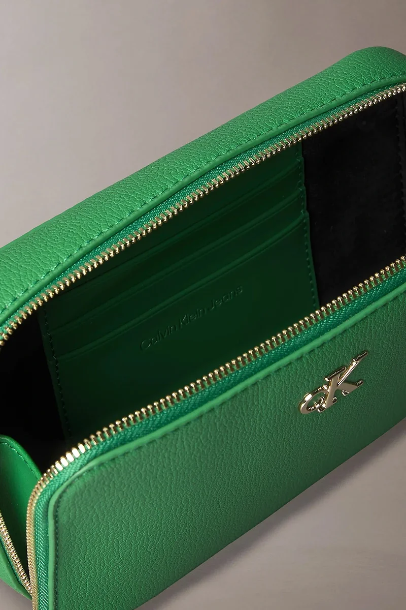 Calvin Klein Minimal Monogram Kadın Yeşil Omuz Çantası LV04K1086G-0K6