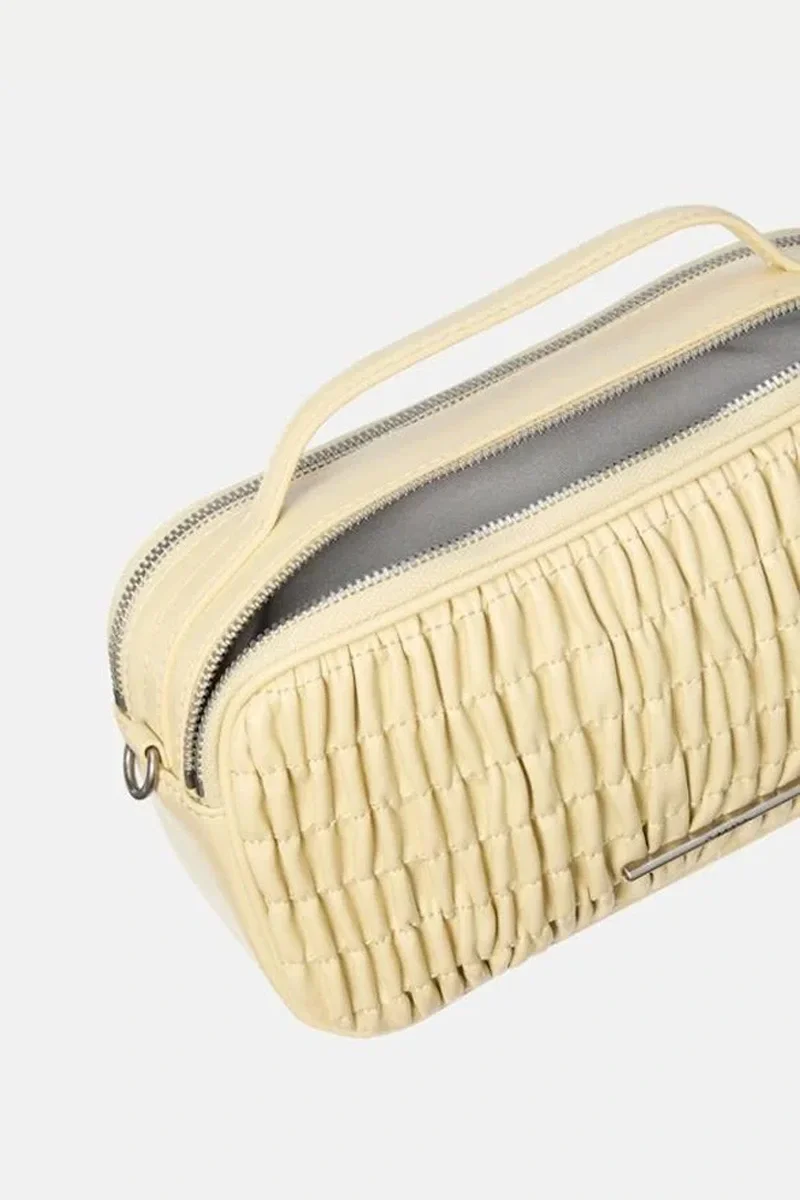 Calvin Klein RUCHED CROSSBODY CAMERA BAG Kadın Beyaz Çanta LV04K3184G-RM0